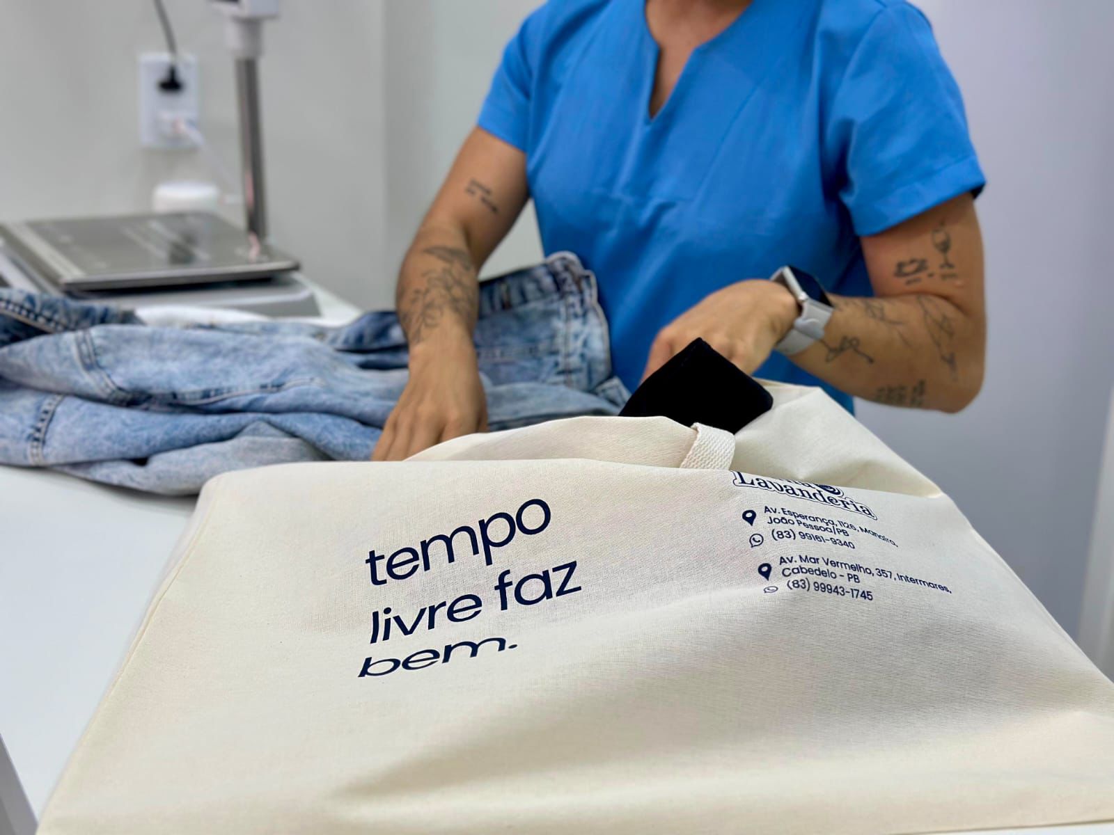 Minha Lavanderia lança campanha de inverno com descontos em roupas de frio e itens escolares