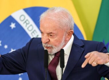 Lula Abre Processo para Expulsar Servidor da CGU por Agressão a Ex-Namorada e Criança