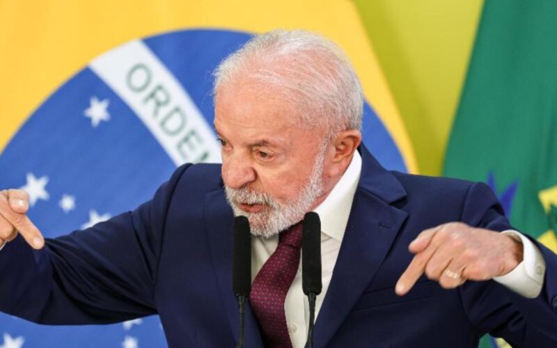 Lula Abre Processo para Expulsar Servidor da CGU por Agressão a Ex-Namorada e Criança