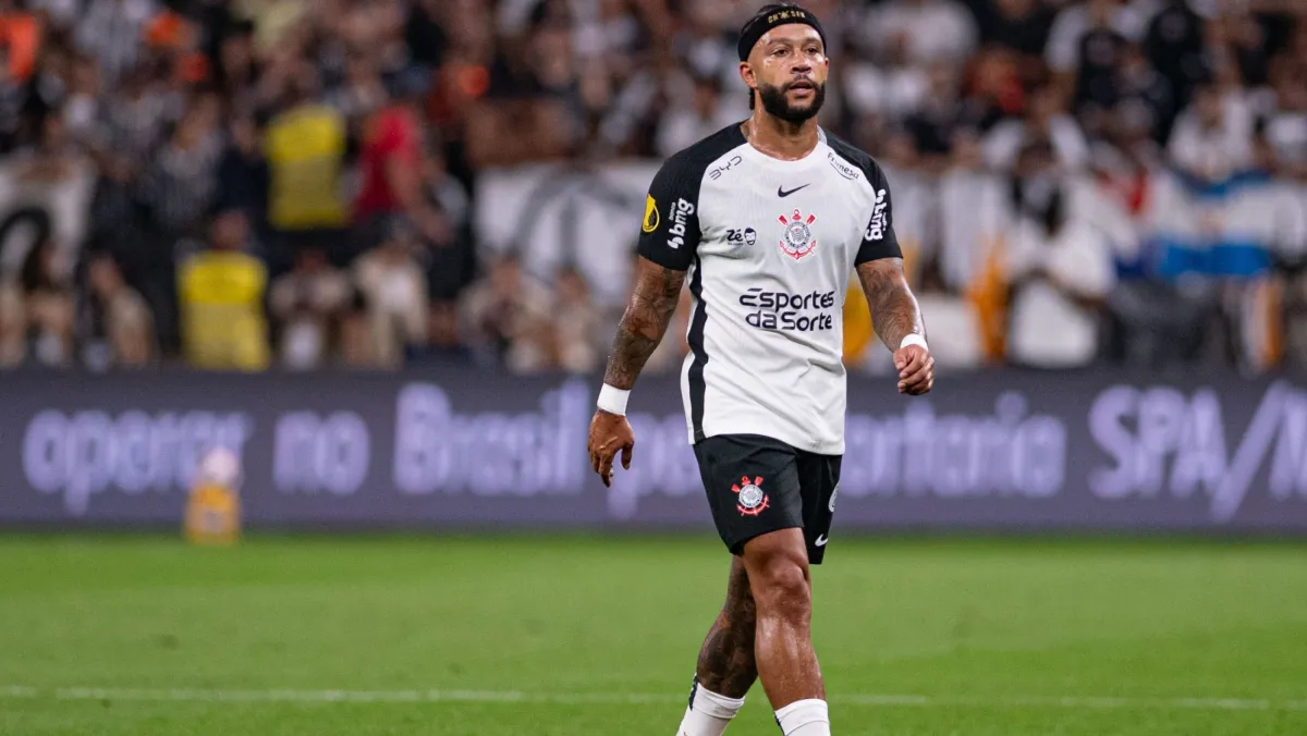 Memphis Depay escorrega em pênalti e Corinthians cai diante do Palmeiras na Neo Química Arena - Imagem do artigo