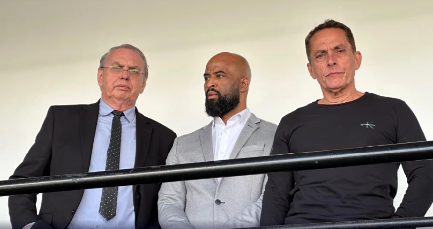 Nenê do Posto renuncia à diretoria da base do Corinthians após divergências internas - Imagem do artigo